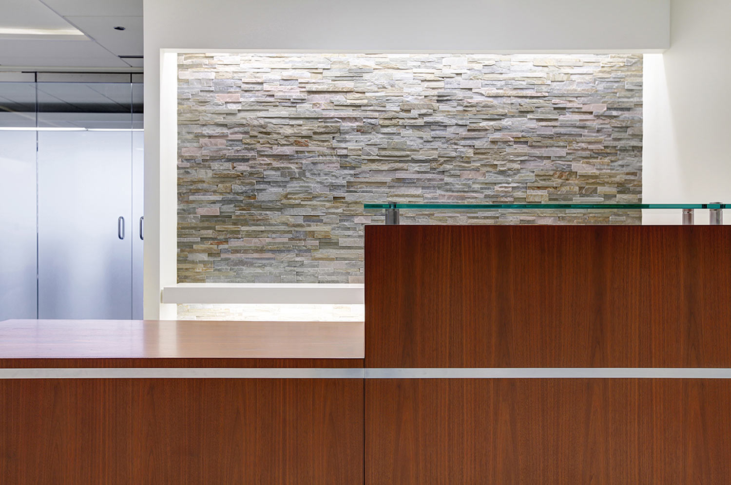 IOS-115SLasalle_Reception-Desk-Detail.jpg