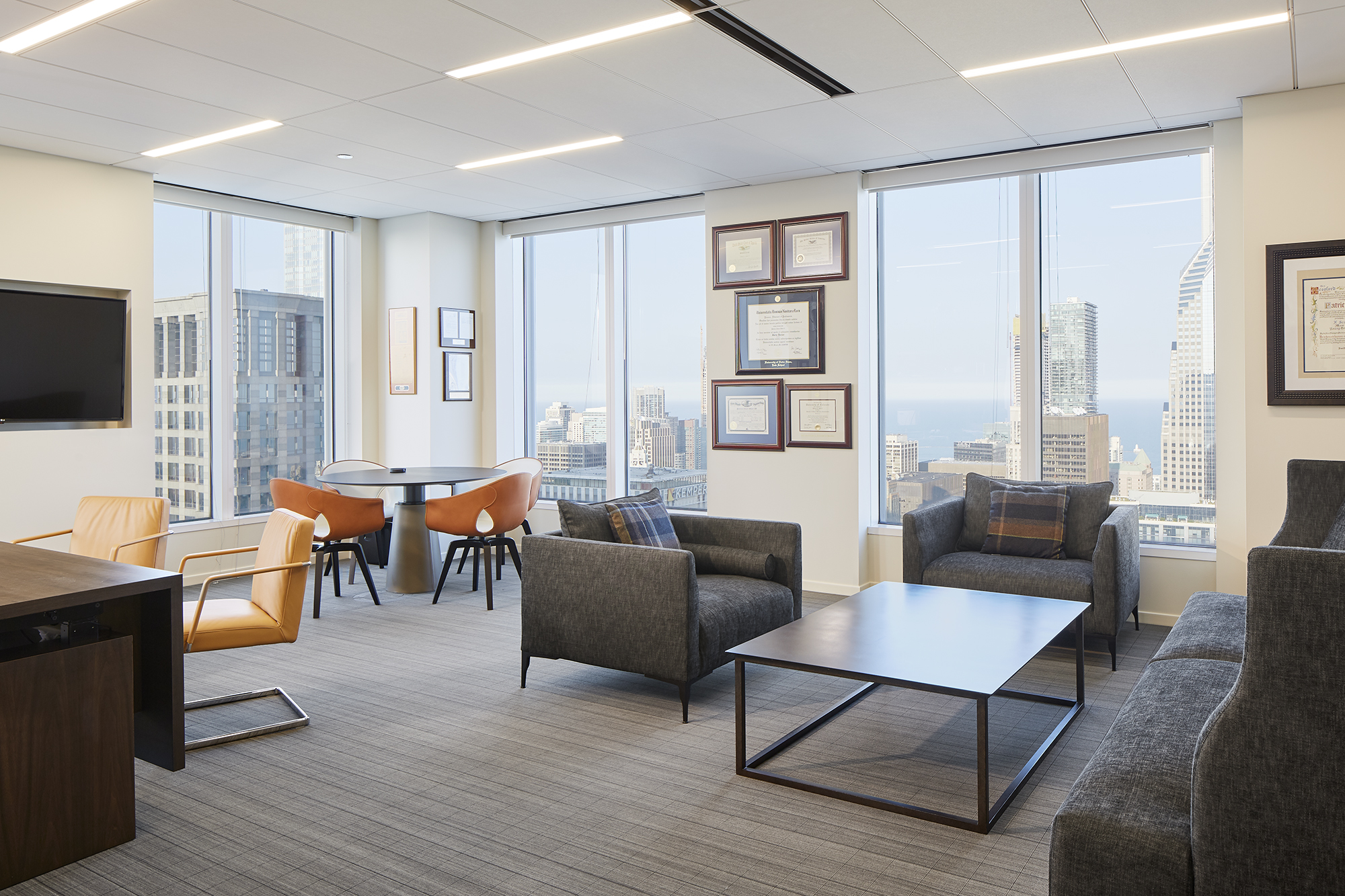 Salvi_Private_Office.jpg