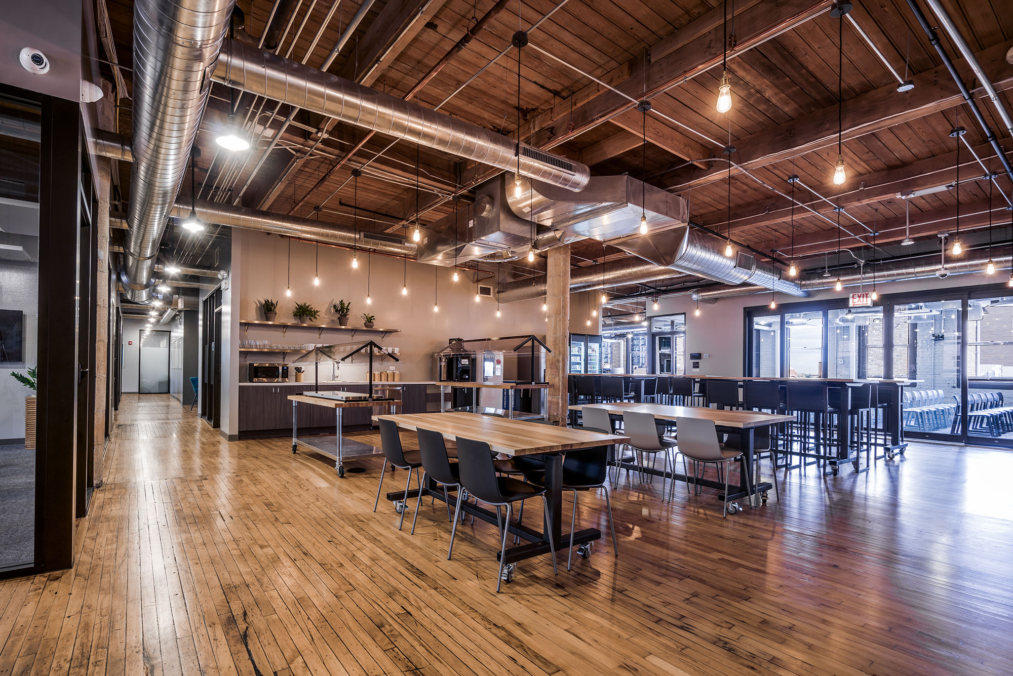 horn-design-pinterest-chicago-office-expansion-01-web.jpg